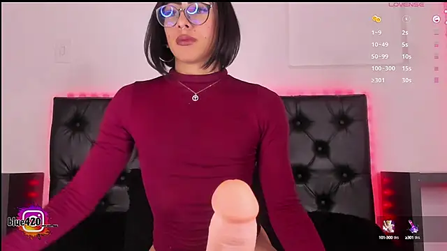 Snapshot of Skyler__blue4 chatting on January 31, 11:13 am Skyler  blue4 online show from January 31, 11:13 am