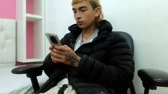 ttimy x boy online show from February 20, 5:48 am