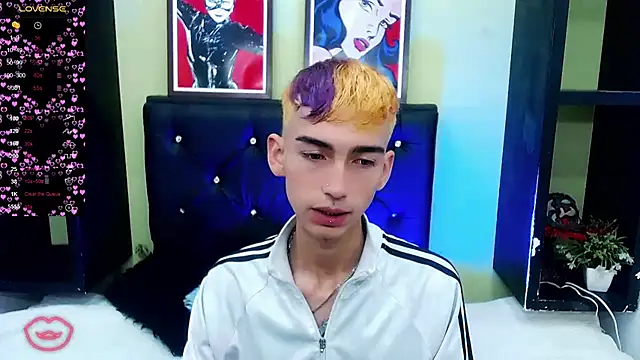 ttimy x boy online show from March 6, 7:43 pm