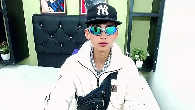 ttimy x boy online show from December 21, 3:42 pm