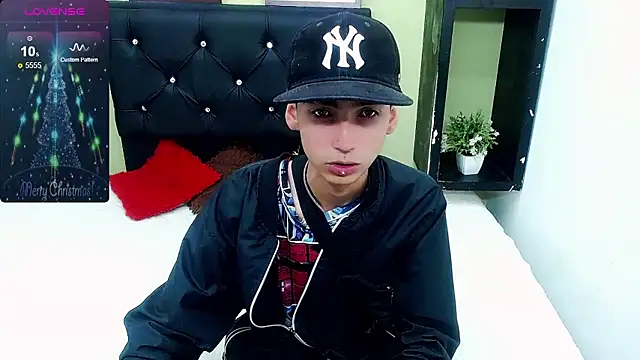 ttimy x boy online show from December 5, 8:02 pm