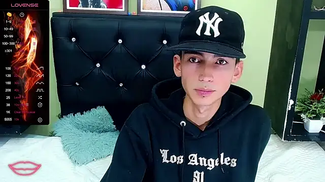 ttimy x boy online show from February 22, 9:53 pm