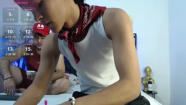 Snapshot of Valerio_22 chatting on October 22, 2:37 am Valerio 22 online show from October 22, 2:37 am