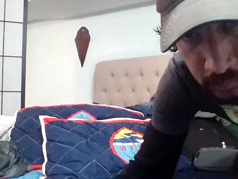 Snapshot of Curved4Pleasure chatting on March 14, 6:18 pm Curved4Pleasure online show from March 14, 6:18 pm