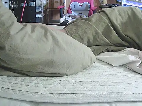 qoooqing67 online show from March 29, 12:55 am