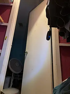 yomanfriend online show from February 14, 6:56 am