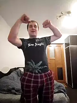 PulaMaresiexcitata12 online show from January 18, 11:55 pm