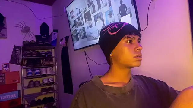  Billowy  online show from December 5, 5:58 am