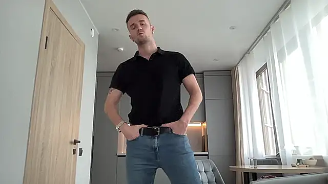 cute mark online show from October 13, 6:52 am