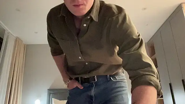 cute mark online show from November 1, 5:39 pm