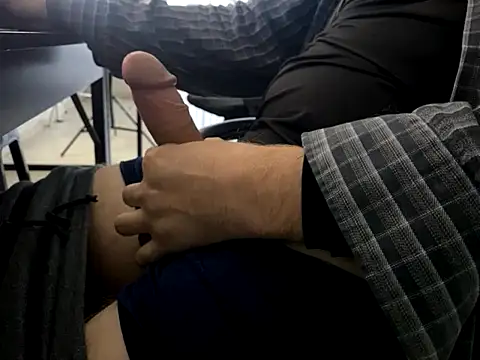 dellick online show from June 19, 8:35 pm