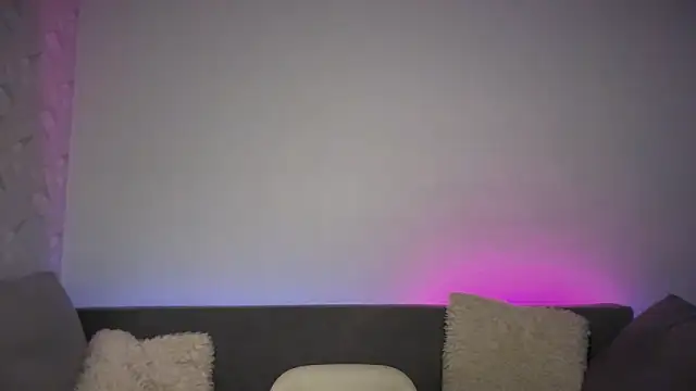 denlover1 online show from September 18, 8:38 am