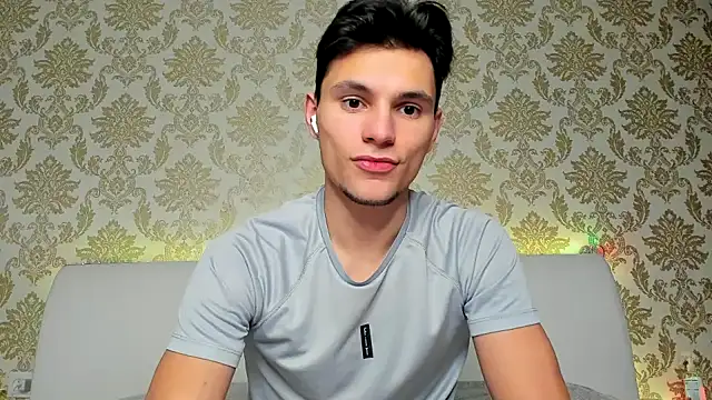 denlover1 online show from February 7, 3:19 pm