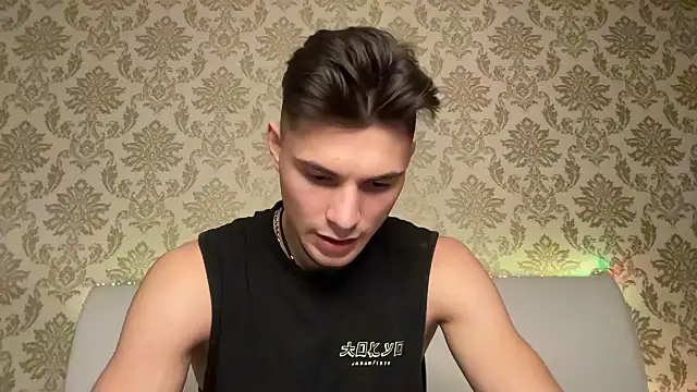 denlover1 online show from February 12, 3:27 pm