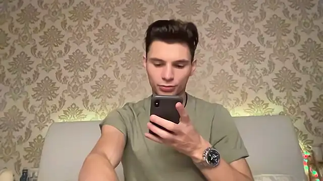 denlover1 online show from March 14, 9:35 am