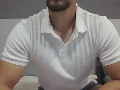 Snapshot of LoveEveryWet chatting on September 18, 9:39 pm LoveEveryWet online show from September 18, 9:39 pm