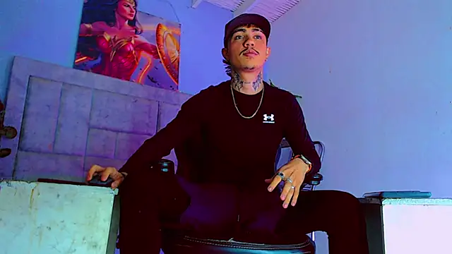 HannibalLester online show from October 17, 1:15 pm