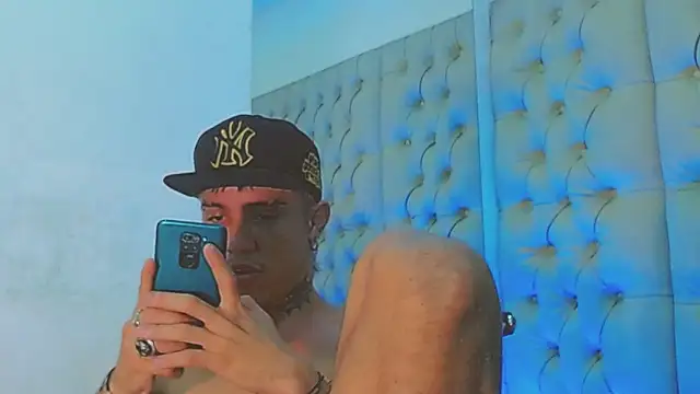 HannibalLester online show from January 16, 4:28 pm