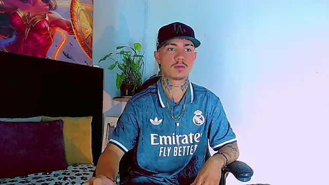 HannibalLester online show from November 23, 5:51 am