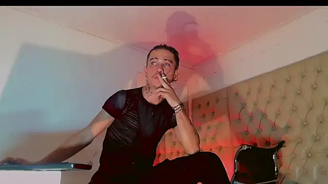 HannibalLester online show from February 18, 5:53 am