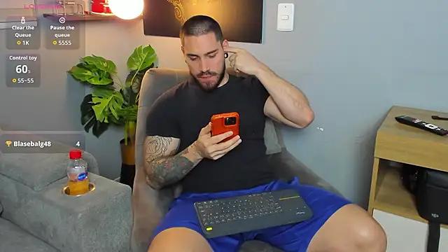 Giorgio-Leone online show from March 17, 2:04 am