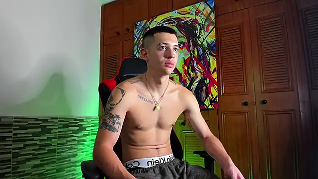 Dimitri higth420 online show from February 19, 9:47 pm