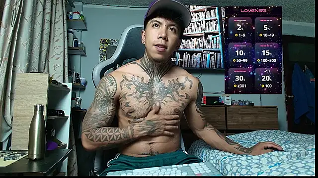 Nickhot0609 online show from January 12, 4:16 am