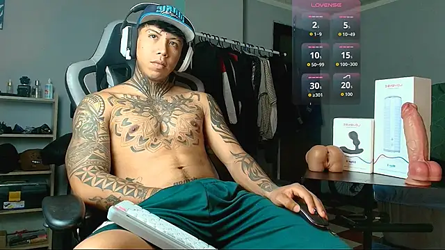 Nickhot0609 online show from September 25, 12:15 pm