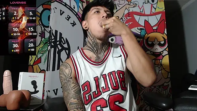 Nickhot0609 online show from December 11, 10:17 pm