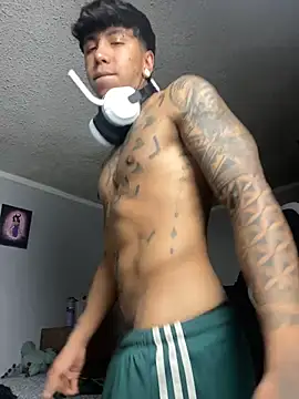 Nickhot0609 online show from October 18, 4:17 am