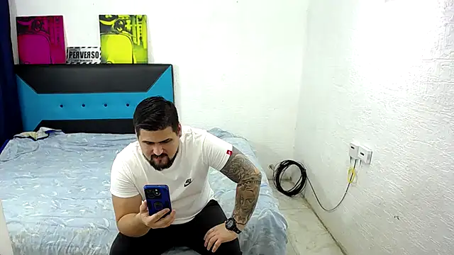 pitbullveryhot online show from October 2, 12:58 am