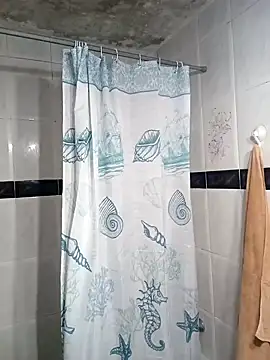 Snapshot of xxxx198756 chatting on January 16, 12:09 pm xxxx198756 online show from January 16, 12:09 pm