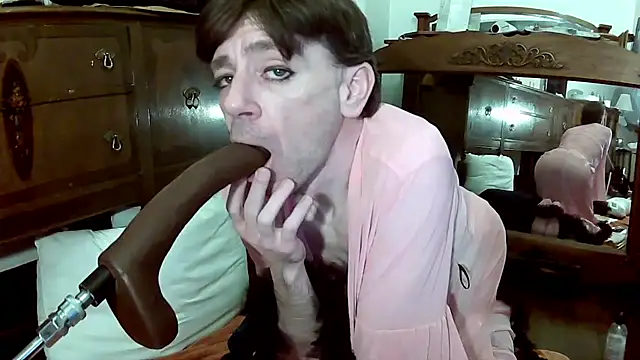 MaxJr8008 online show from February 15, 7:03 am