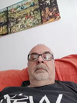 Satiro Sevilla online show from November 21, 11:53 am