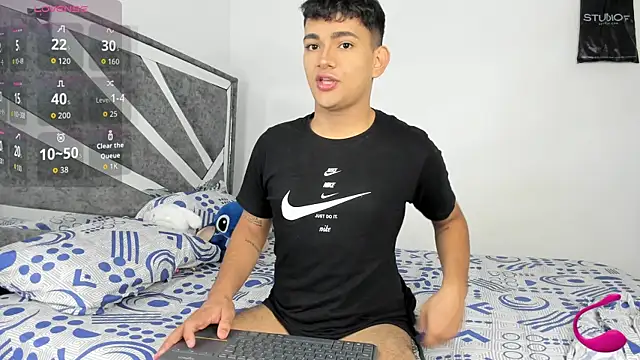 ander deimond  online show from November 5, 3:25 pm