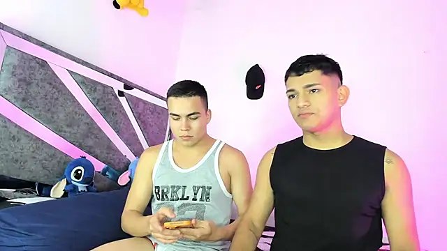 Snapshot of ander_deimond_ chatting on March 14, 4:32 am ander deimond  online show from March 14, 4:32 am