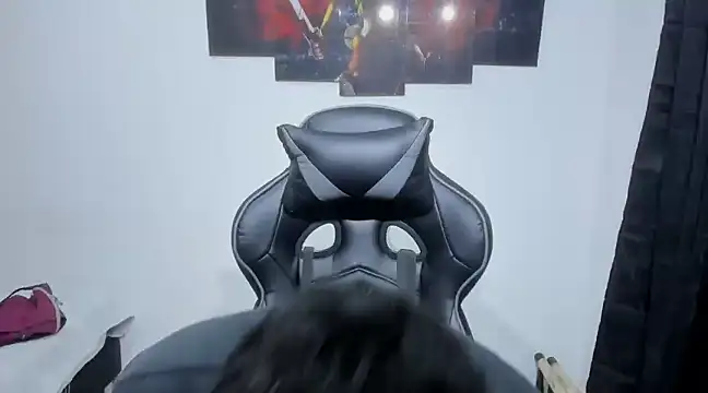 Snapshot of enzo_sloran chatting on February 12, 2:21 pm enzo sloran online show from February 12, 2:21 pm