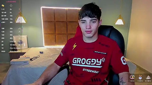 AlejooTwink online show from September 26, 4:32 am