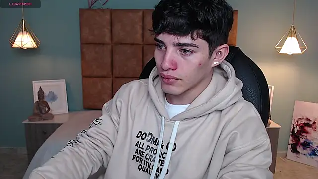 AlejooTwink online show from February 15, 5:28 pm