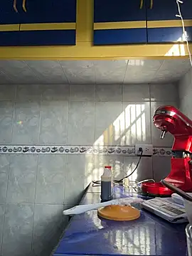 Leo bunny hot online show from November 3, 8:21 pm