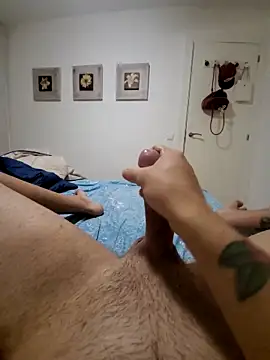 Snapshot of omarito100 chatting on September 17, 11:17 pm omarito100 online show from September 17, 11:17 pm