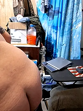 sexaddict 2424 online show from April 10, 11:45 pm