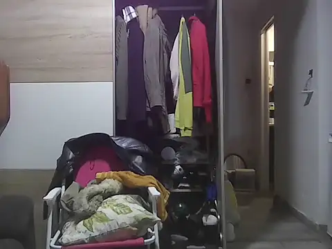 Just Gabriella online show from December 4, 1:31 pm