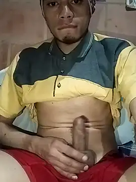 Snapshot of andrexote chatting on December 8, 5:39 am andrexote online show from December 8, 5:39 am