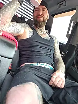Beardedtattood online show from July 16, 11:39 am