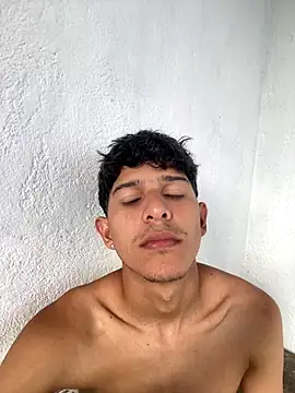 LiamGadiell online show from December 14, 8:16 pm