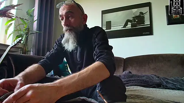 Kingsscepter online show from February 25, 1:17 pm