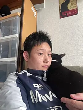 Snapshot of tuki_fu chatting on March 8, 5:36 am tuki fu online show from March 8, 5:36 am