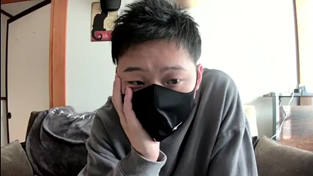 Snapshot of tuki_fu chatting on December 28, 5:23 am tuki fu online show from December 28, 5:23 am