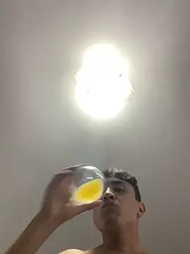 LCarreraa online show from January 19, 4:12 am